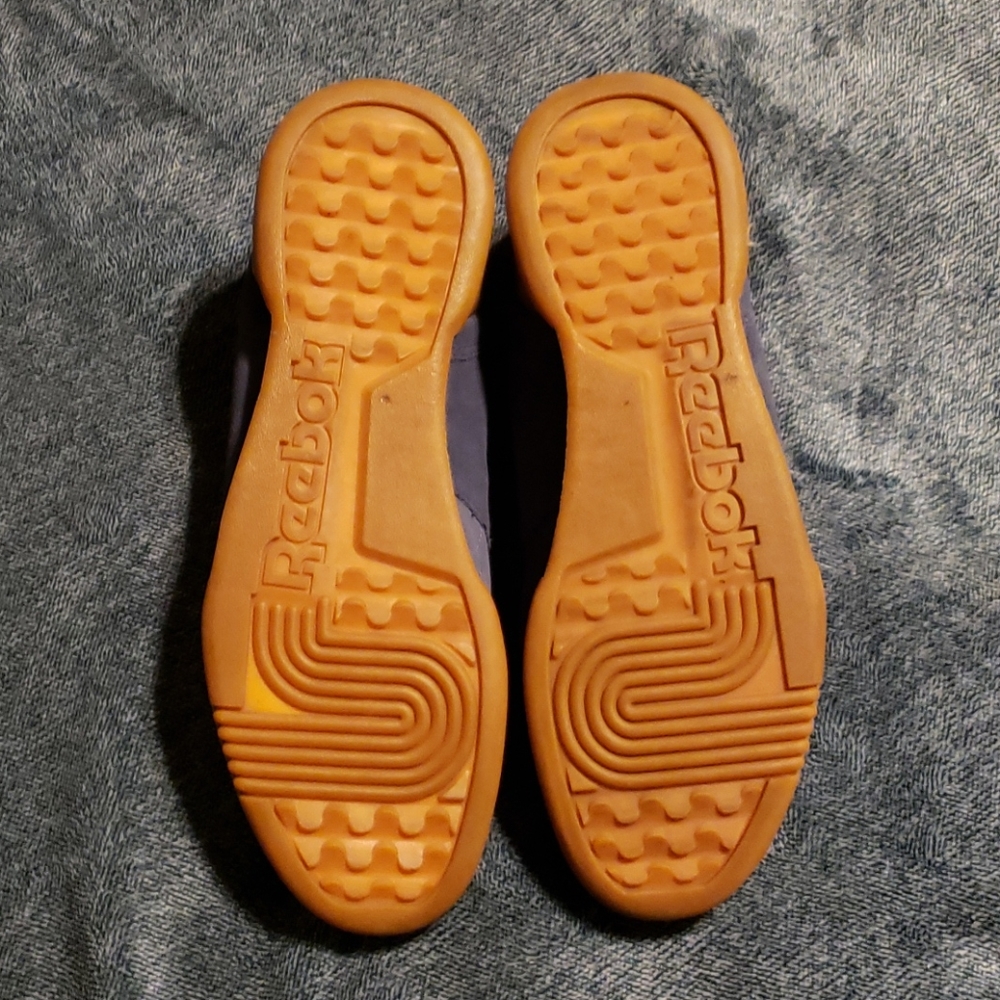 Men's Reebok Classic Shoes - Picture 3 of 5